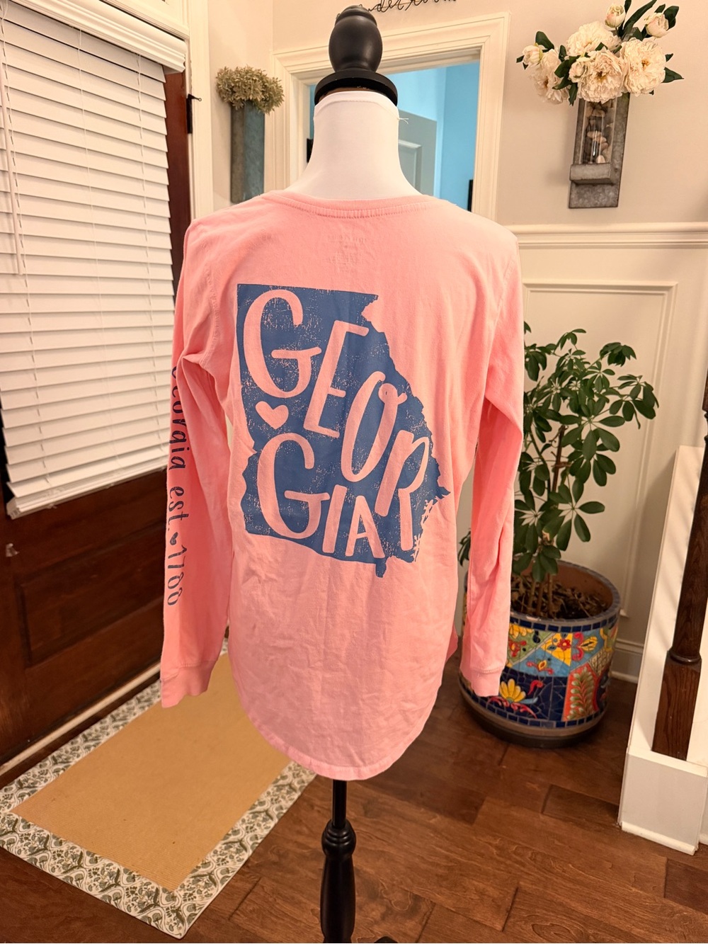 State of Mine NWOT Pink Georgia Graphic Long-Sleeve Tee with Blue Graphics